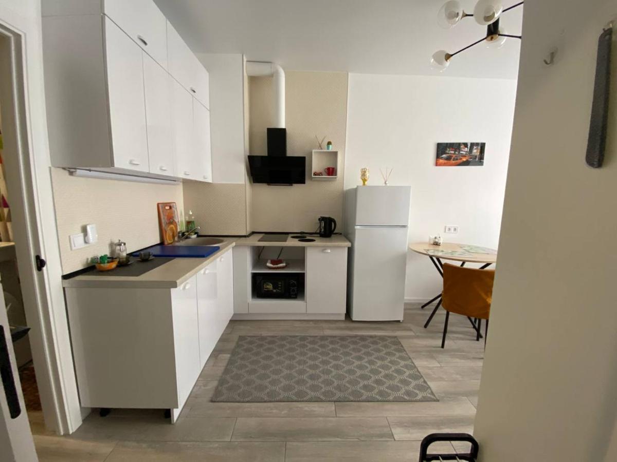 Sweet Apartment *