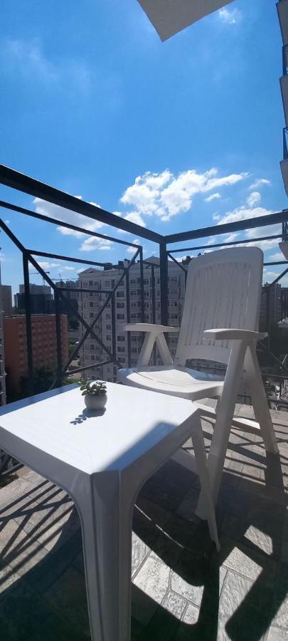 Apartment Sweet *
